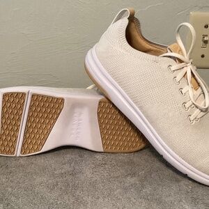 Travis Mathew daily light 9-9.5